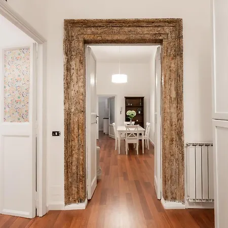 Leonardo Suite Pantheon Rome Exterior photo
